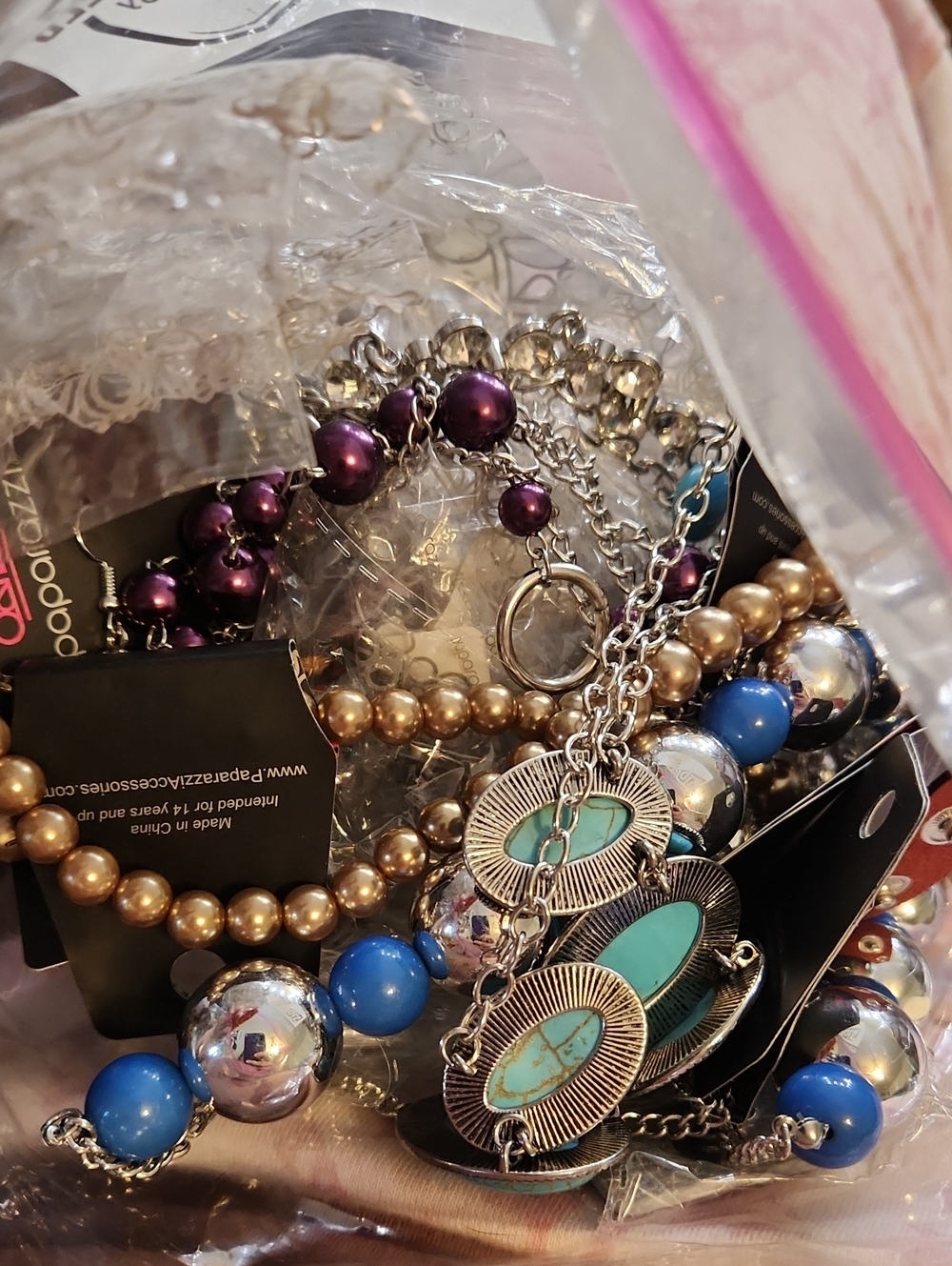 Lot Of Papparzzi Jewelry